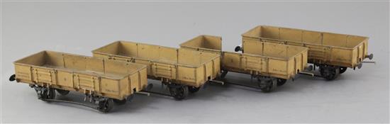 Four Harness Quarries 20T, no.9, 3, 5 and 2, all metal brown, auto coupling